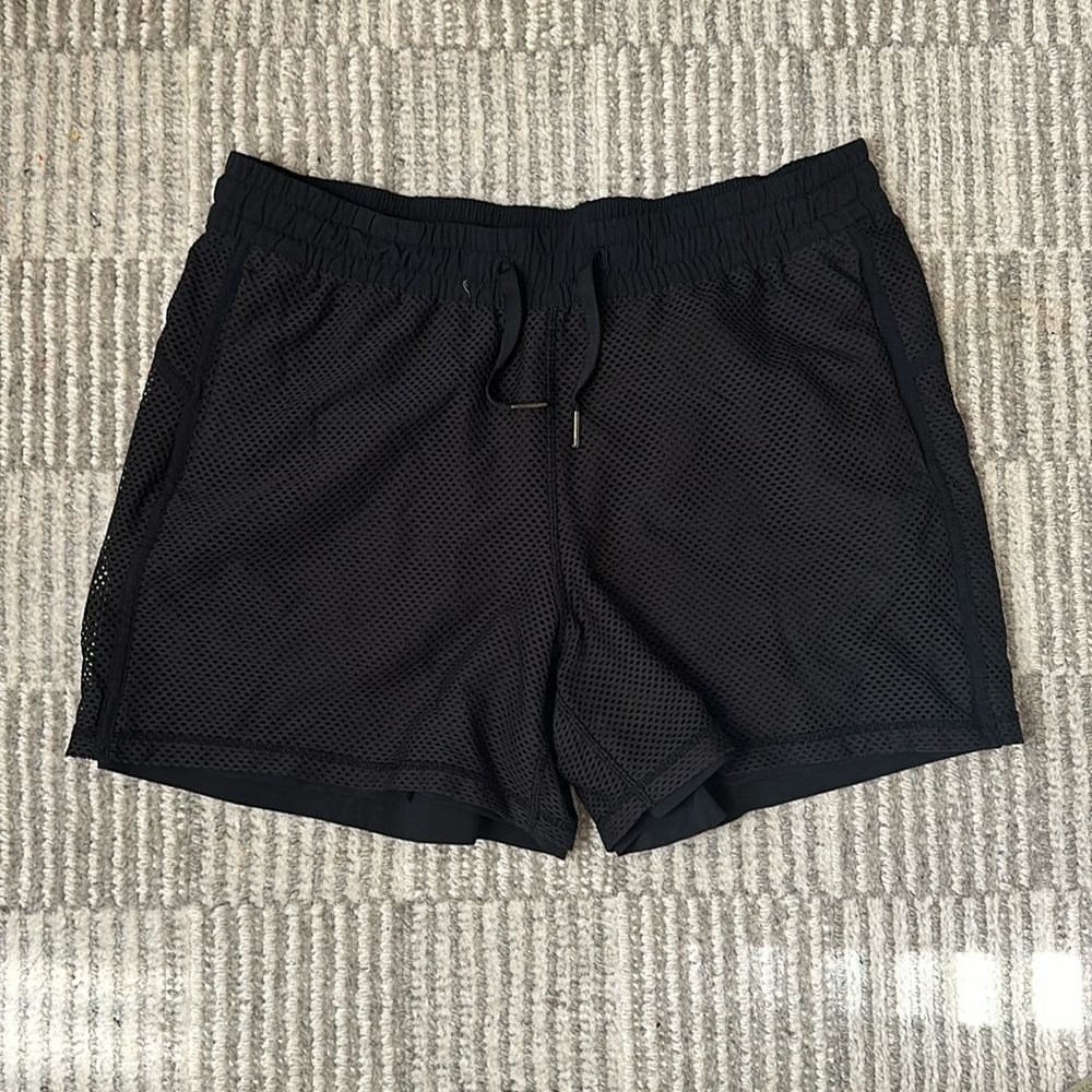 Lululemon mesh shorts